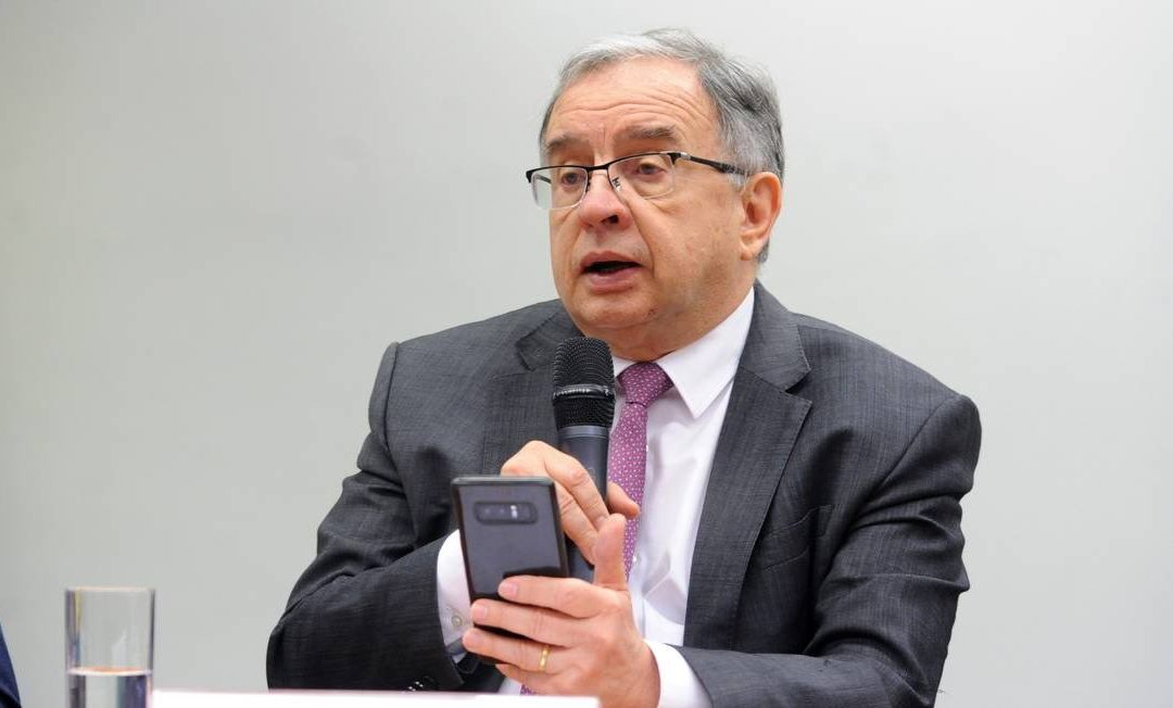 Presidente da CBIC critica liberação de saques do FGTS: ‘virou um posto Ipiranga’